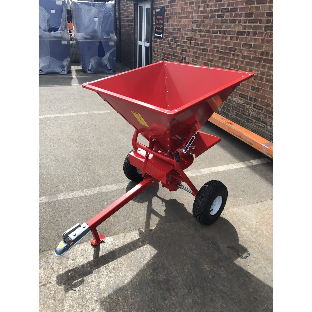 Mini Towable Salt Spreader - 190 litres