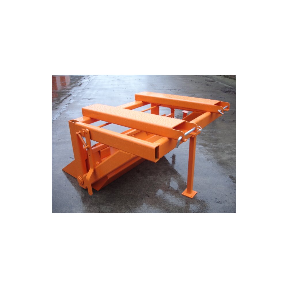 Stand for Underslung Scoop