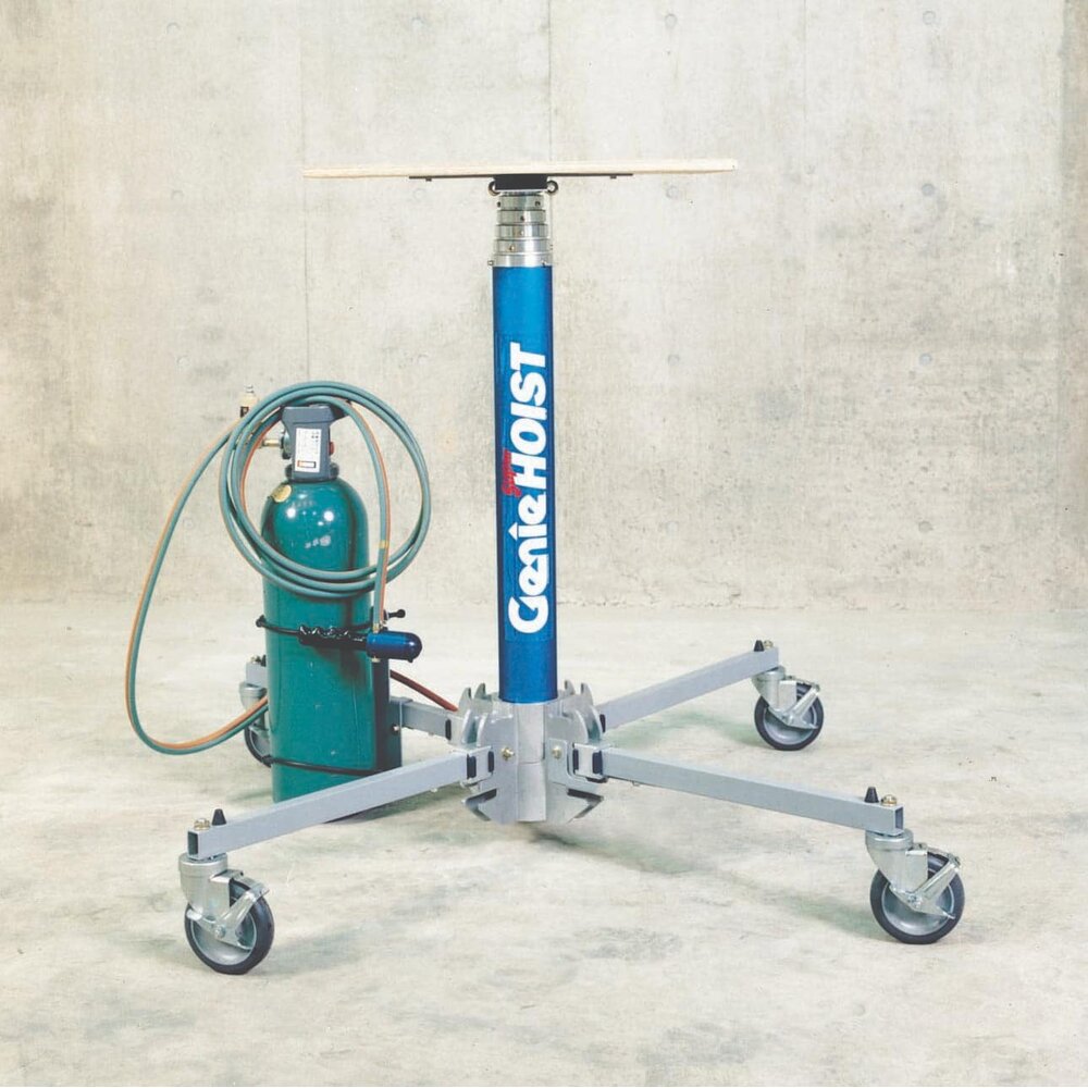 Genie Gas Powered 'Superhoist'
