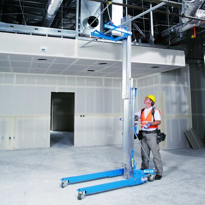 Material Lift - Genie Superlift Advantage